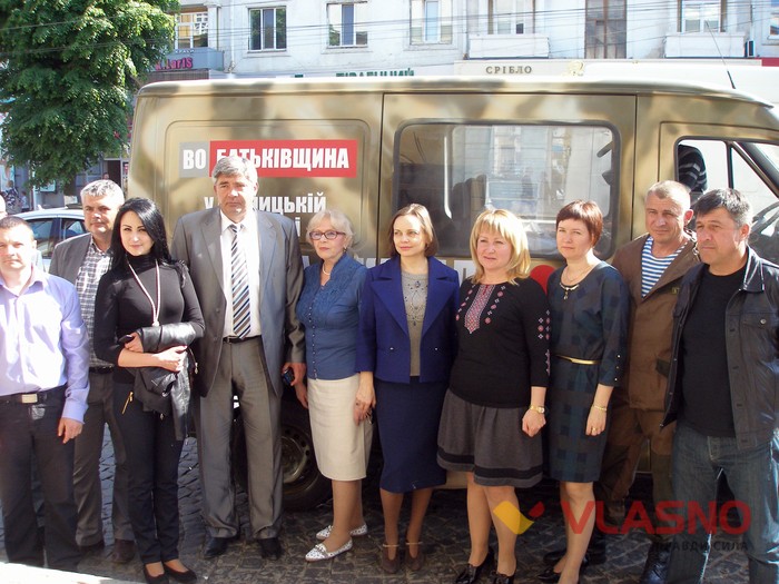 Вінницький другокласник відправив бійцям посмішку України фото