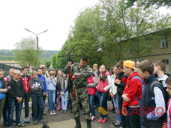 Могилів – Подільські прикордонники відкривають двері школярам фото
