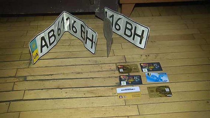 викрадечі номерів фото