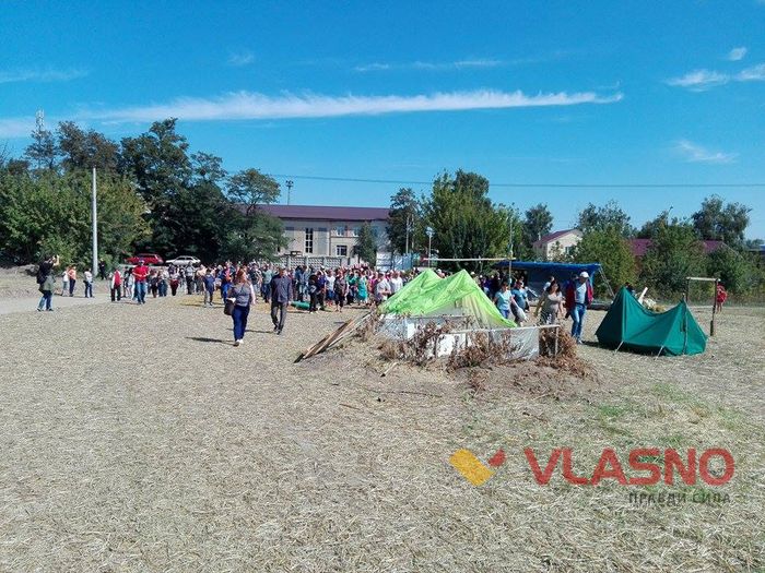 У Вінниці через кладовище перекрили три дороги  