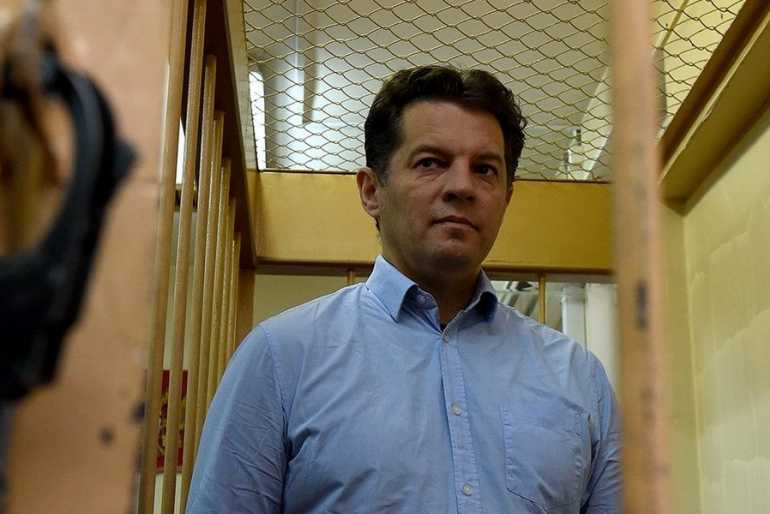 Роману Сущенко дозволили поговорити 20 хвилин з близькими по телефону