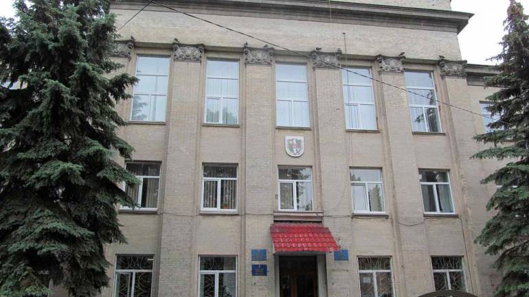 Земля в Криму, доходи від підприємницької діяльності та подарунки під мільйон: статки кандидатів на голову Вінницької РДА