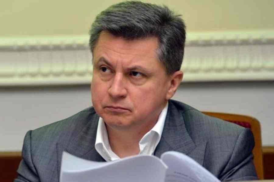 Азарова-молодшого оголошено у розшук