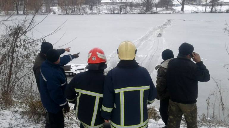 На Вінниччині 35-річний чоловік провалився під кригу