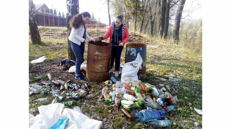 Вінницькі школярі перетворюють сміття на гроші