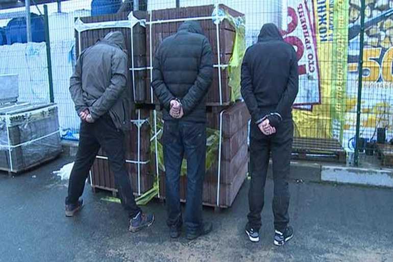 Банду грабіжників-гастролерів затримали у Вінниці