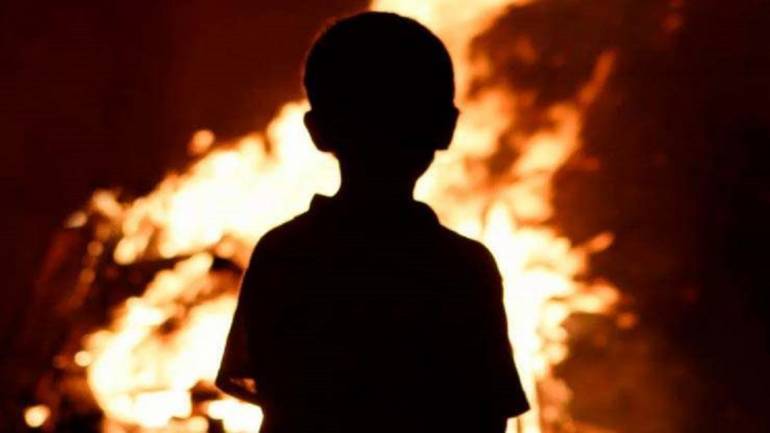 На Вінниччині малюк ледь не згорів у власному будинку