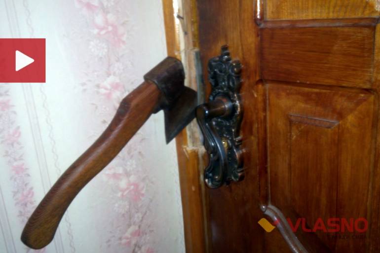 заселення у конфісковану квартиру у Вінниці фото
