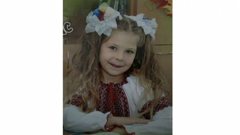 Пішла до школи та не повернулася: у Вінниці пропала 7-річна дівчинка