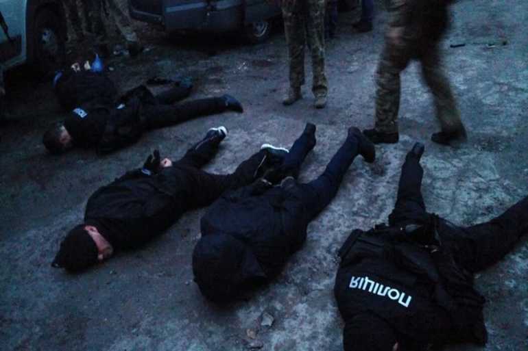 На Запоріжжі затримали банду, яка причетна до розбійного нападу на вінницького підприємця