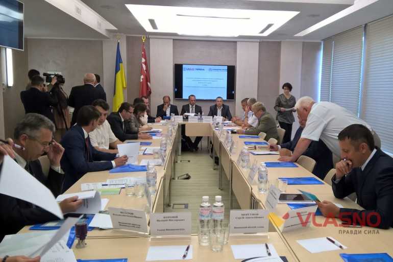 засідання регіональної платформи розвитку місцевого самоврядування у Вінниці фото