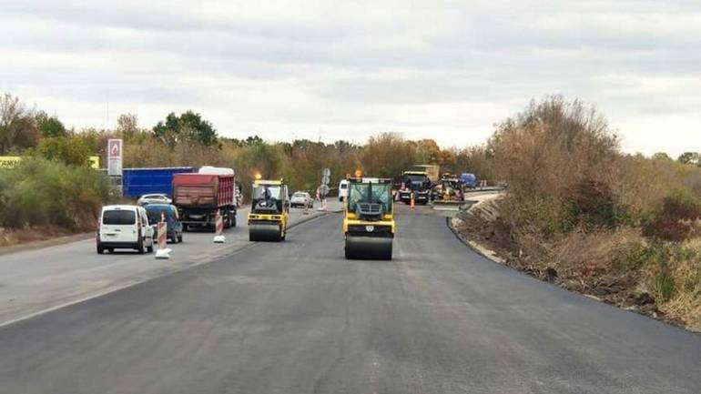 На Вінниччині продовжують капітальний ремонт автошляхів