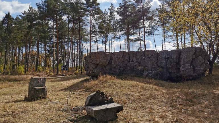 Журналістам не кажуть що знаходиться в підземній споруді на ставці &laquo;Вервольф&raquo; у Вінниці