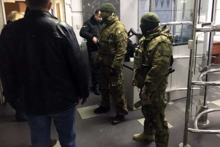 обшуки в СБУ фото