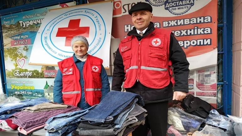 На Вінниччині безкоштовно роздають речі нужденним