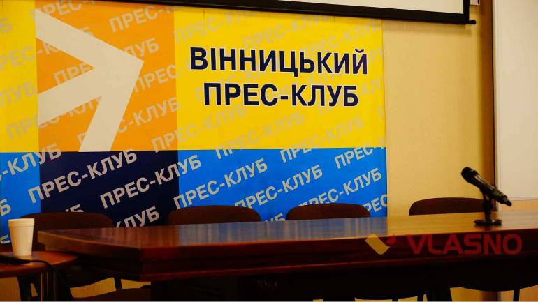 Масові збори студентів та запізнення голови ДВК: вінничани голосують