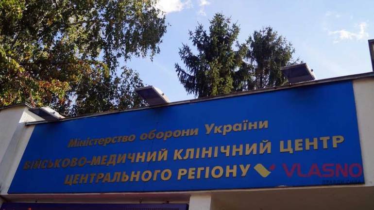 У Вінниці палає кіоск біля військового госпіталю (ВІДЕО)(ОНОВЛЕНО)