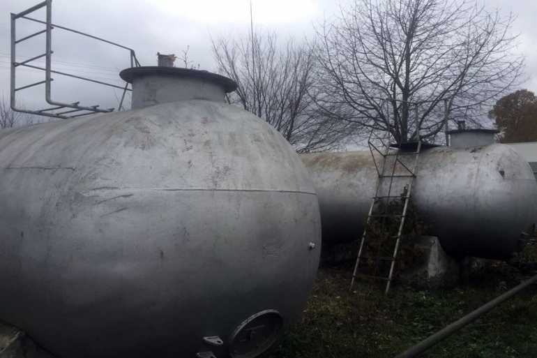 Обманювали на бензині: на Вінниччині викрили підпільну заправку