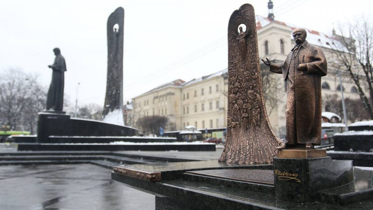 Львів на дотик: люди із вадами зору можуть &laquo;побачити&raquo; Кобзаря
