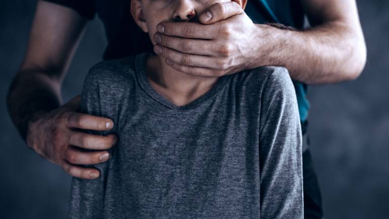 До 15 років ув&rsquo;язнення, публічний реєстр та кастрація: посилено покарання для педофілів