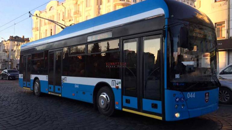 У Вінниці почав курсувати новий тролейбус власного виробництва