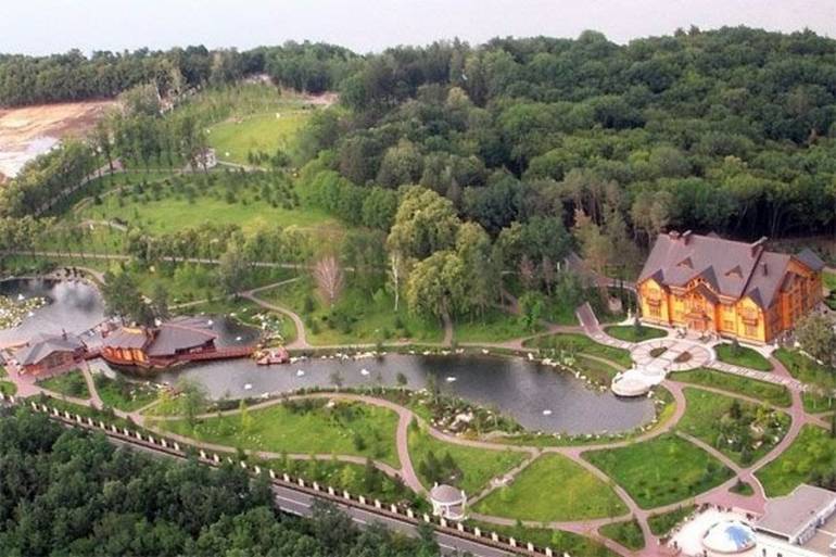 ГПУ повернула у держвласність 136 гектарів землі Януковича