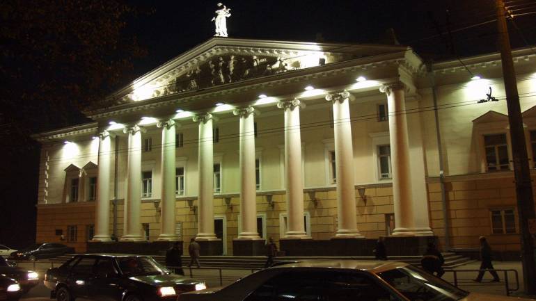 Майно Вінницького театру ім. Садовського передають краєзнавчому музею і ляльковому театру