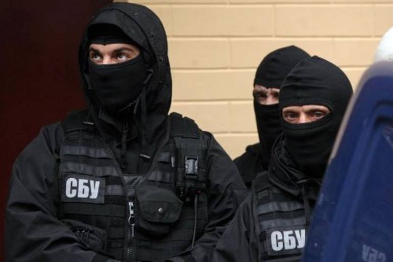 СБУ затримала зловмисника, який планував передати бойовикам таємну інформацію