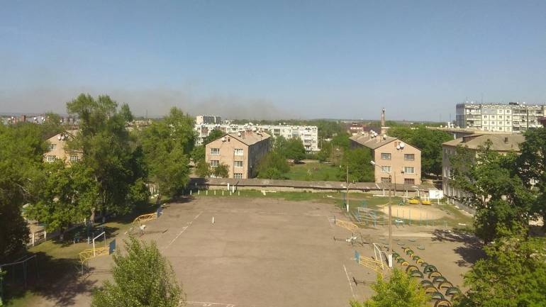 У Харківській області горить склад з боєприпасами (ВІДЕО)