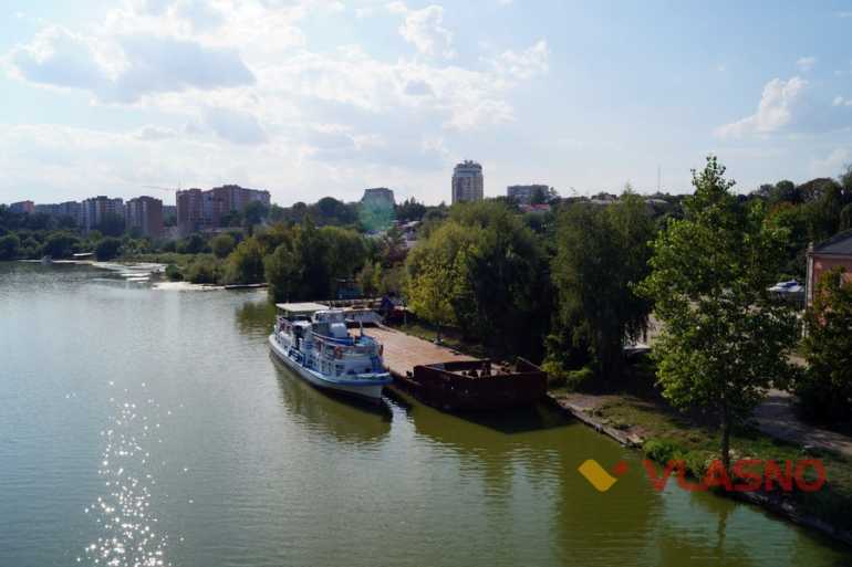 вінницький теплохід фото
