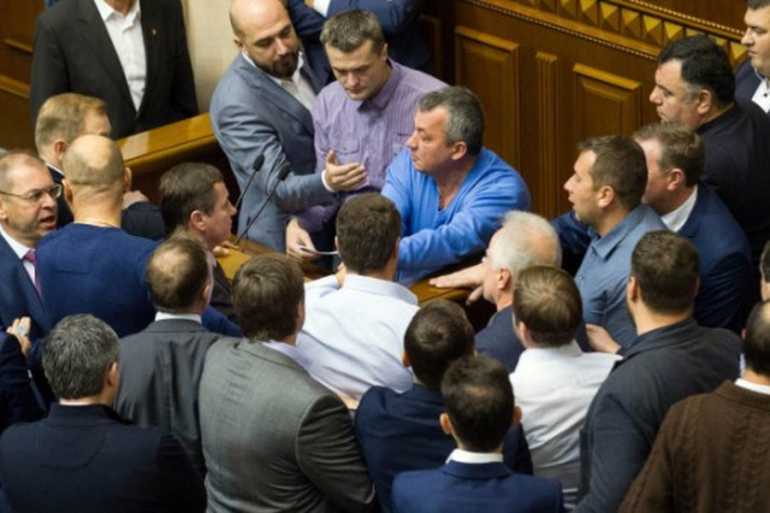 Верховна Рада фото