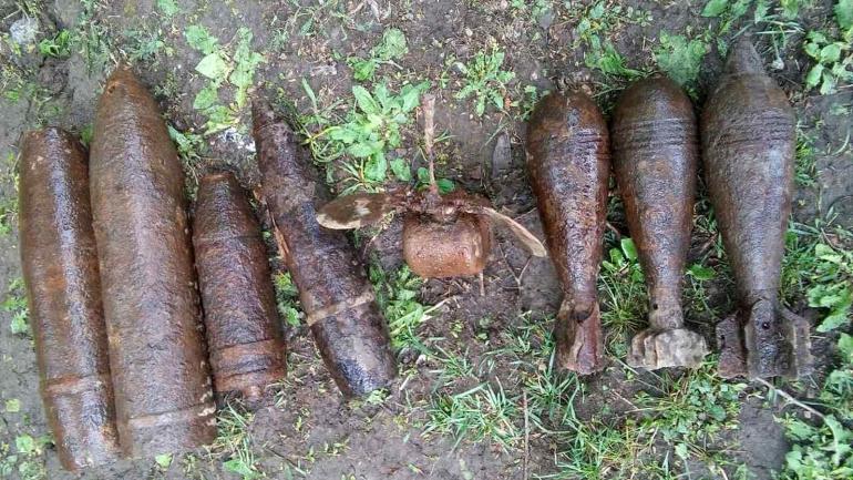 На Вінниччині знайшли авіаційну бомбу, чотири артснаряди та мінометні міни