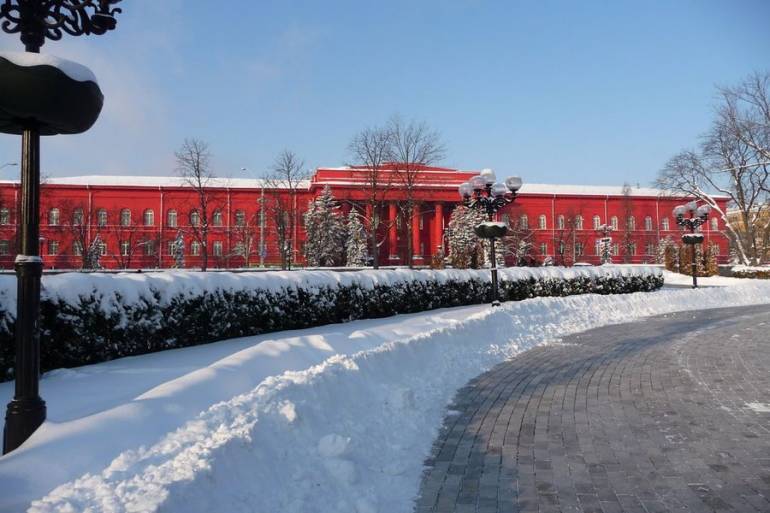 У київському ВУЗі відповіли, чи насправді вони закрилися