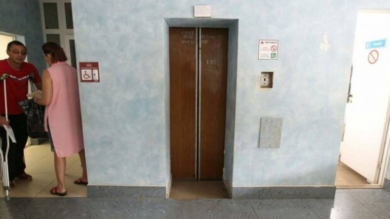 Вінничани вимагають у місцевої влади замінити допотопні ліфти