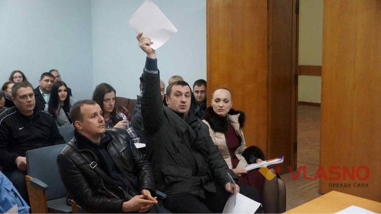 Одна з вінницьких ОВК знову засідає в &laquo;скандальному&raquo; приміщенні