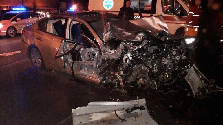 Вінницькі рятувальники деблокували постраждалих з понівечених автомобілів