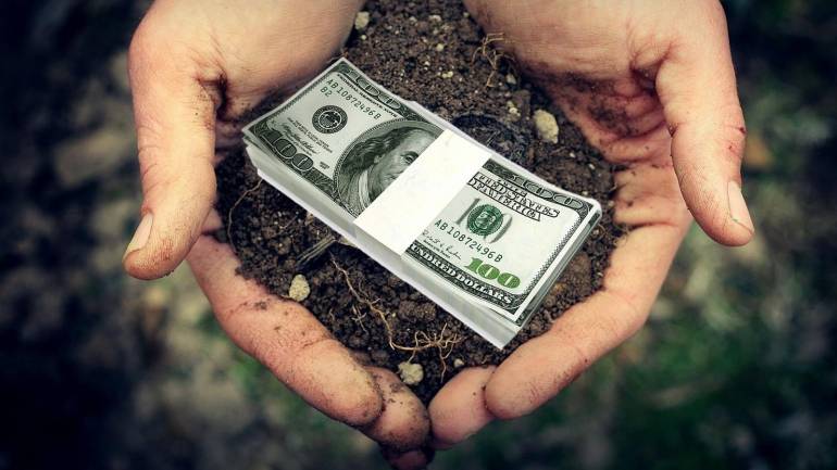 Заборону на продаж сільгоспземель продовжено до 2020 року