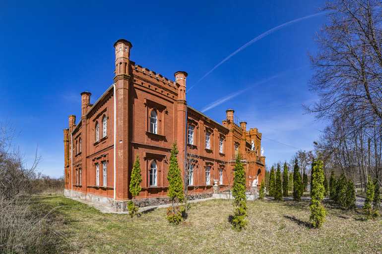 Палац російського генерала на Вінниччині продають за 198 тисяч доларів 