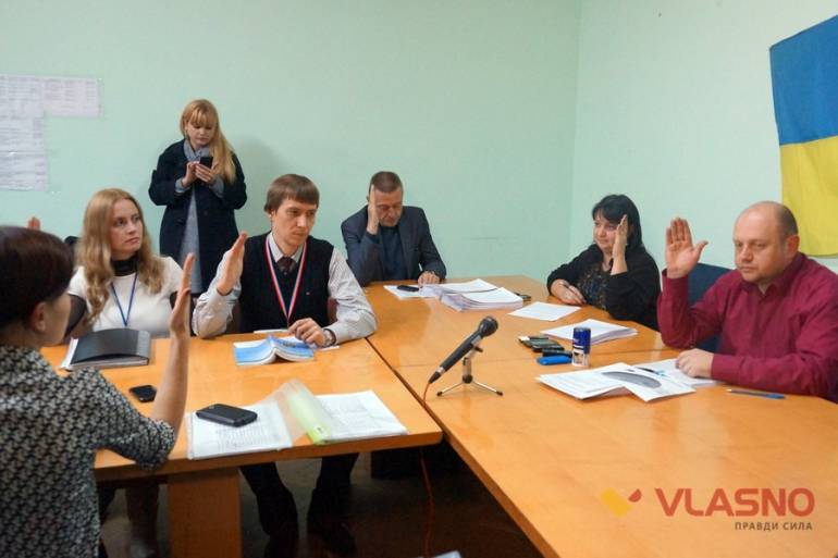 голосування ТВК - вибори у Вінниці фото