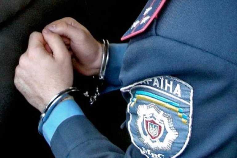 затримали поліцейського фото