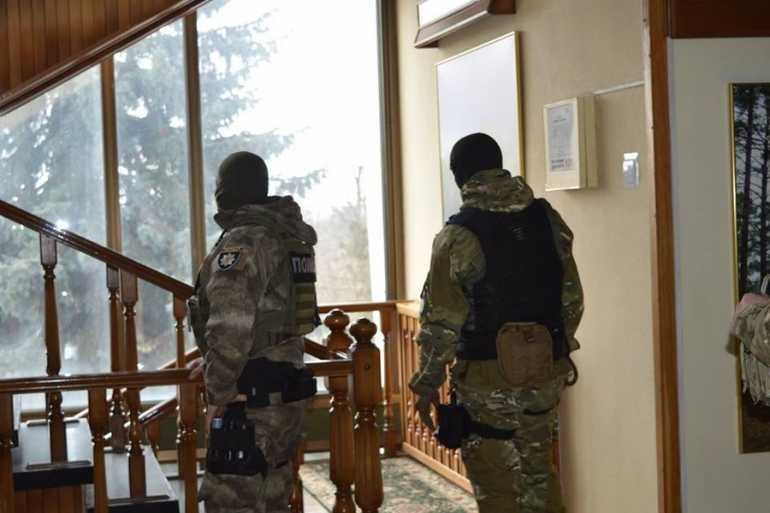 обшуки у податковій фото
