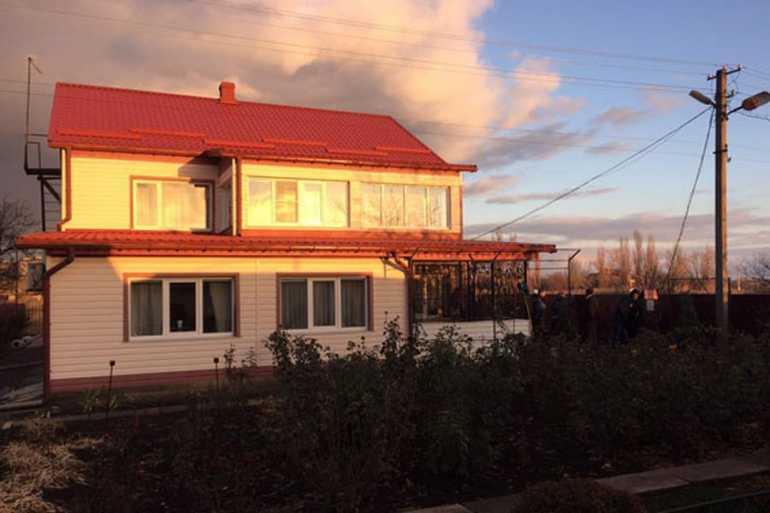 Потрійне вбивство: на Донеччині невідомі закатували сім'ю