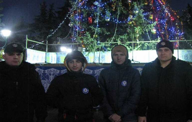 Школярі на Вінниччині, разом з поліцейськими, забезпечують правопорядок на вулицях