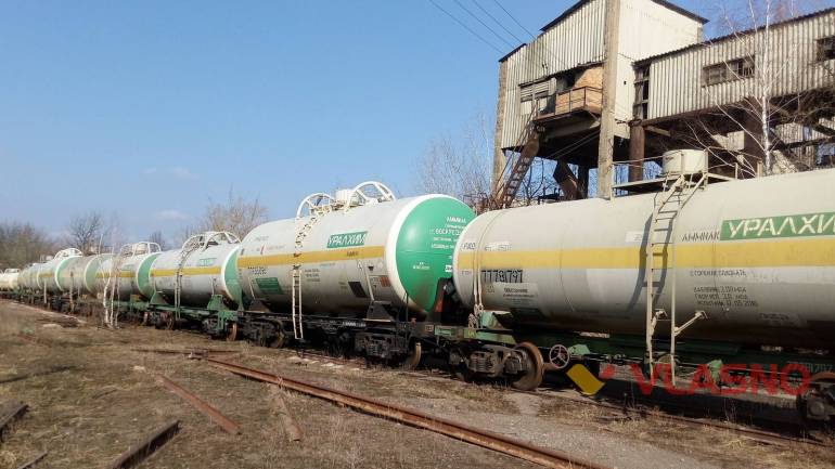 На Вінниччину приїхала 21 цистерна російського аміаку