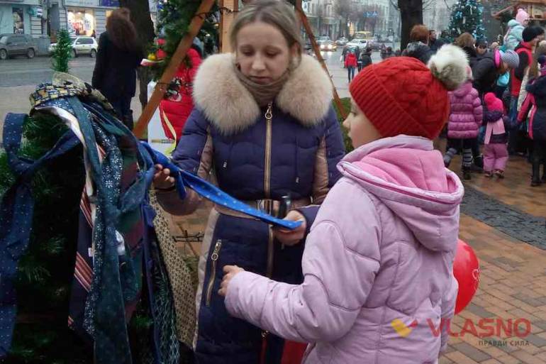 акція Краватка заради життя у Вінниці фото