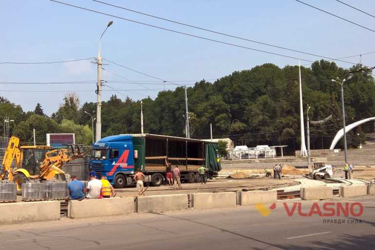 реконструкція площі Гагаріна у Вінниці фото