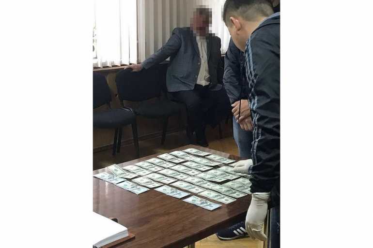 вінницького депутата затримали на хабарі фото