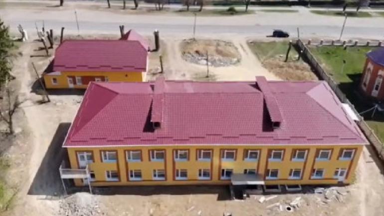 На Вінниччині вже восьмий рік поліклініку "перетворюють" на дитячий садок