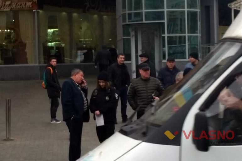 поліція зупинила Бориса Гройсана фото