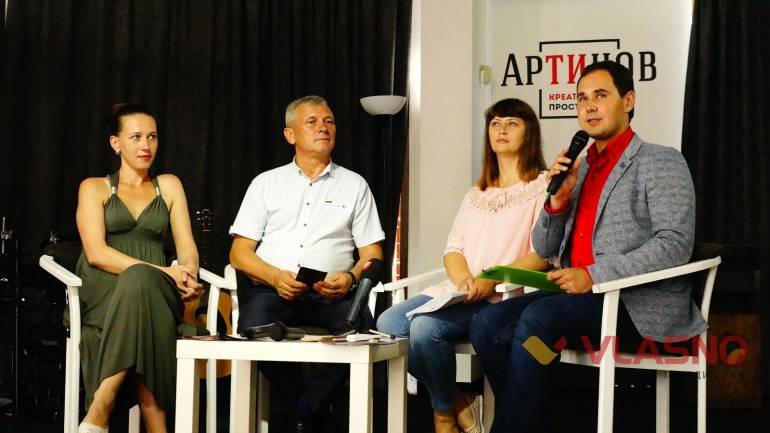 Реабілітація через творчість: АТОвці з Вінниччини зіграють ролі у виставі &laquo;Сто тисяч&raquo; (ФОТО)